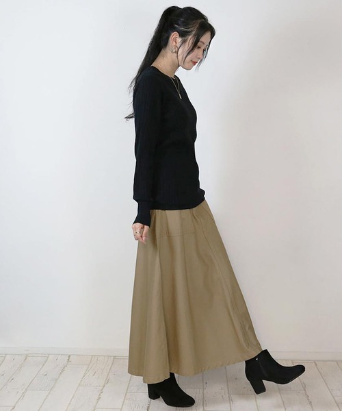atONE(アットワン)の「atONE ラウンドネックリブニット 長袖(ニット/セーター・レディース・杢グレー/ダークグリーン/ブラック/バーガンディー/グレイッシュベージュ/オフホワイト・M-L/LL~3L/4L~5L/M~L)」の10枚目の写真