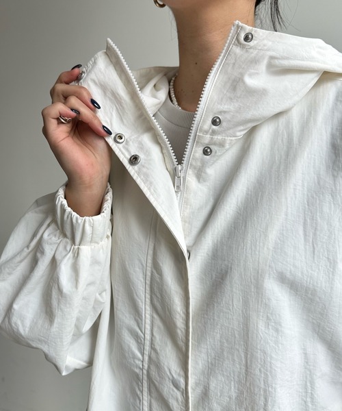 DouDou（ドゥドゥ）の「【WEB限定】ナイロンモンスターパーカー（ブルゾン・レディース・オフホワイト/ブラック・FREE）」の19枚目の写真