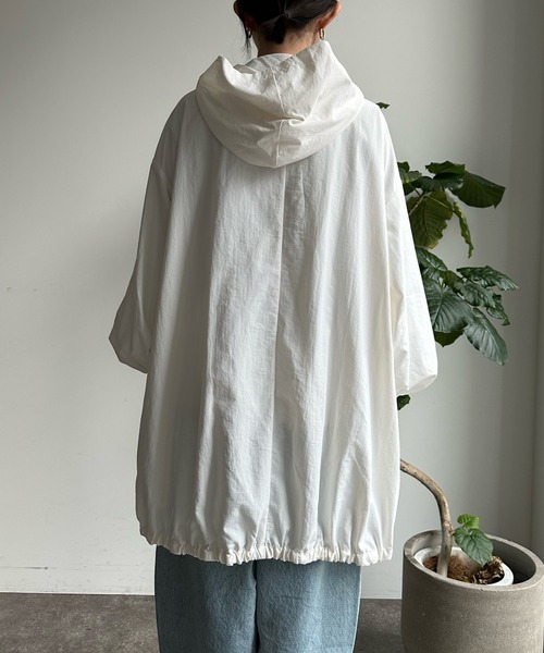 DouDou（ドゥドゥ）の「【WEB限定】ナイロンモンスターパーカー（ブルゾン・レディース・オフホワイト/ブラック・FREE）」の11枚目の写真