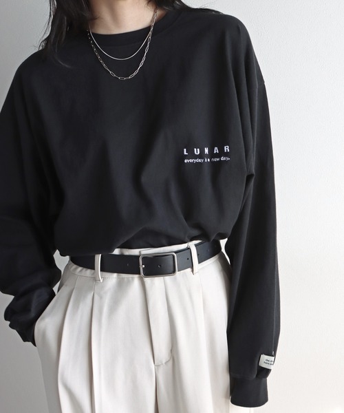 COURO(コウロ)の「刺繍ボリュームスリーブロンT(Tシャツ/カットソー・レディース・ホワイト/ブラック/ネイビー/グレー/ブルー/マスタード/ホワイト系その他/ブラック系その他/ホワイト系その他3/ブラック系その他4/アイボリー系1/ブラック系その他2/アイボリー/ホワイト系その他5/アイボリー系2/ホワイト系その他2/ブラック系その他3/アイボリー系/ホワイト系その他4/ブラック系その他5・M/L)」の12枚目の写真