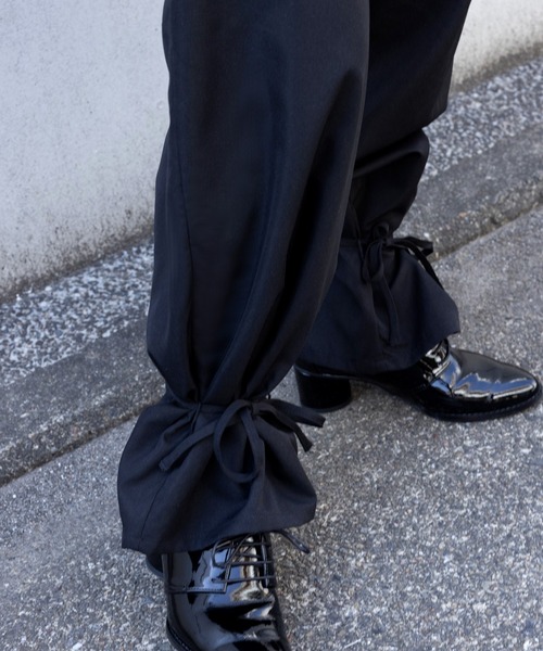 junoah(ジュノア)の「ハイウエスト釦デザインパンツ(その他パンツ・レディース・ベージュ/ライトグレー/ブラック・SMALL/MEDIUM/LARGE)」の9枚目の写真