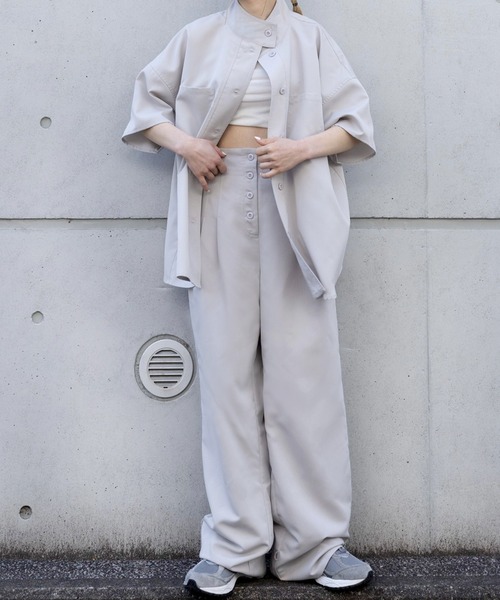 junoah(ジュノア)の「ハイウエスト釦デザインパンツ(その他パンツ・レディース・ベージュ/ライトグレー/ブラック・SMALL/MEDIUM/LARGE)」の12枚目の写真