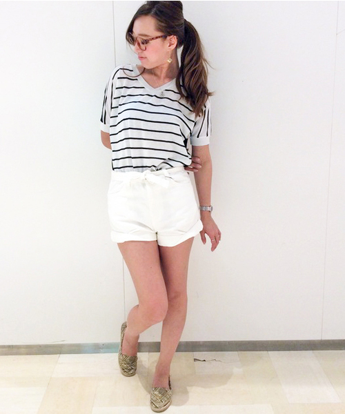 VENCEEXCHANGE（ヴァンスエクスチェンジ）の「カツラギボリュームショートパンツ        （その他パンツ・レディース・オフホワイト/オリーブ・MEDIUM）」の2枚目の写真