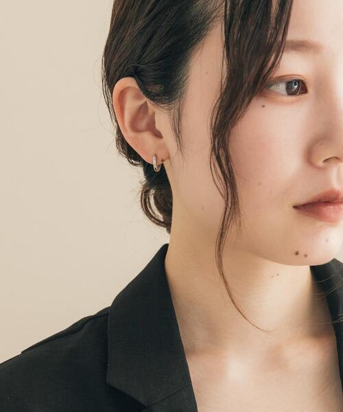 SMELLY(スメリー)の「316Lミニフープピアス(ピアス(両耳用)・レディース・ゴールド/シルバー・-)」の6枚目の写真