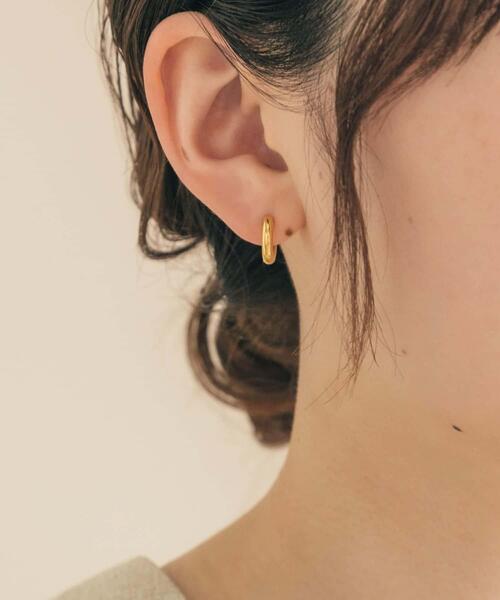 SMELLY(スメリー)の「316Lミニフープピアス(ピアス(両耳用)・レディース・ゴールド/シルバー・-)」の9枚目の写真