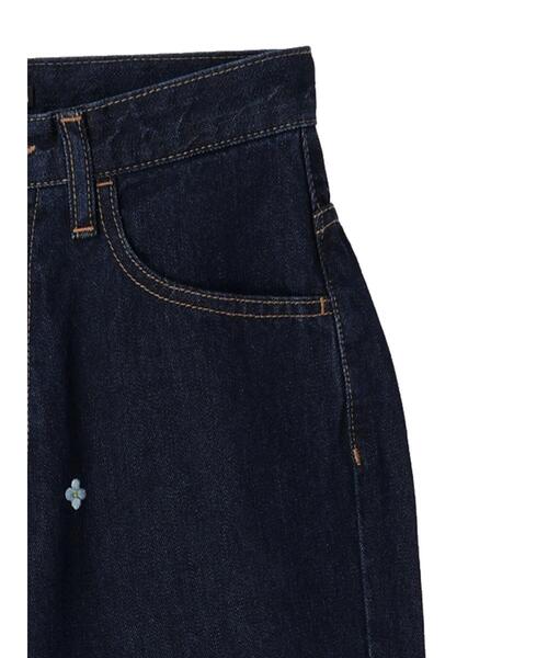 Green　Parks（グリーンパークス）の「・Double　Flags　ハナ&?　刺繍デニムパンツ（デニムパンツ・レディース・ワンウォッシュ/ライトインディゴブルー・L/M）」の13枚目の写真