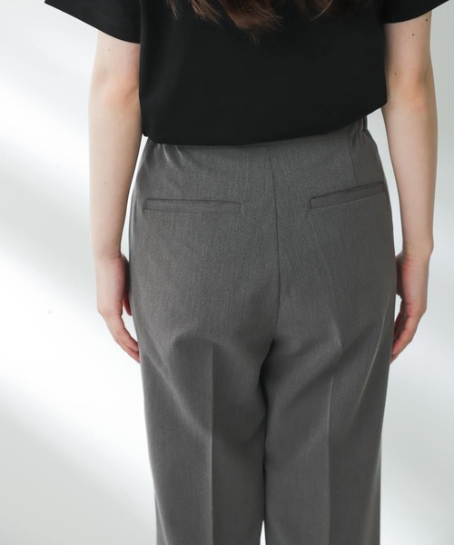SENSE OF PLACE by URBAN RESEARCH（センスオブプレイスバイアーバンリサーチ）の「センタープレスストレートパンツ（スラックス・レディース・ブラック/ライトベージュ/チャコールグレー・X-SMALL/SMALL/MEDIUM/TALL）」の12枚目の写真