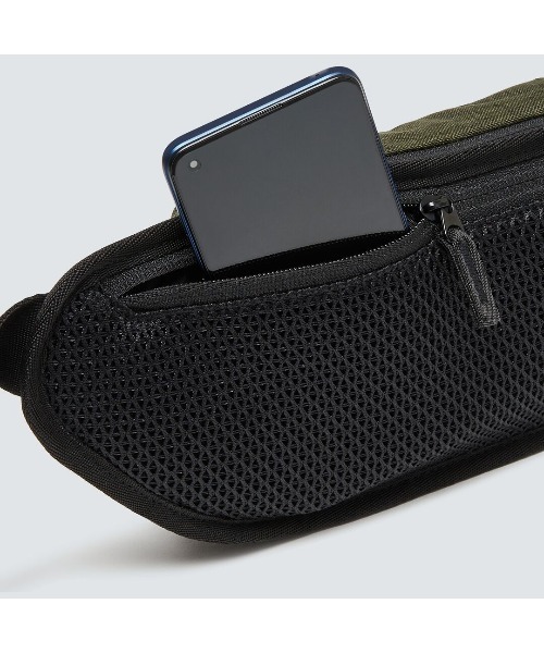OAKLEY（オークリー）の「オークリー TRANSIT BELT BAG /LIFESTYLE/OAKLEY（ボディバッグ/ウエストポーチ）」 WEAR