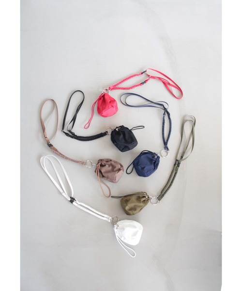 La win d（ラウィンダ）の「巾着バッグ付属スマホショルダー（ショルダーバッグ・レディース・レッド/ライトブラウン/カーキ/ネイビー/ブラック/ホワイト・FREE）」の12枚目の写真