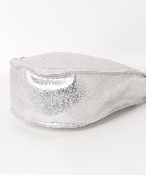 Beau're(ヴュレ)の「【BEAURE】カウレザー 2WAYラウンドショルダー B-22401 ※(ショルダーバッグ・レディース・ブラック/シルバー/ベージュ・FREE)」の5枚目の写真