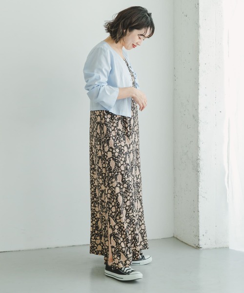 ITEMS URBANRESEARCH（アイテムズ アーバンリサーチ）の「クロップドロングスリーブシャツ（シャツ/ブラウス・レディース・ホワイト/ライトブルー/ブラック・FREE）」の15枚目の写真