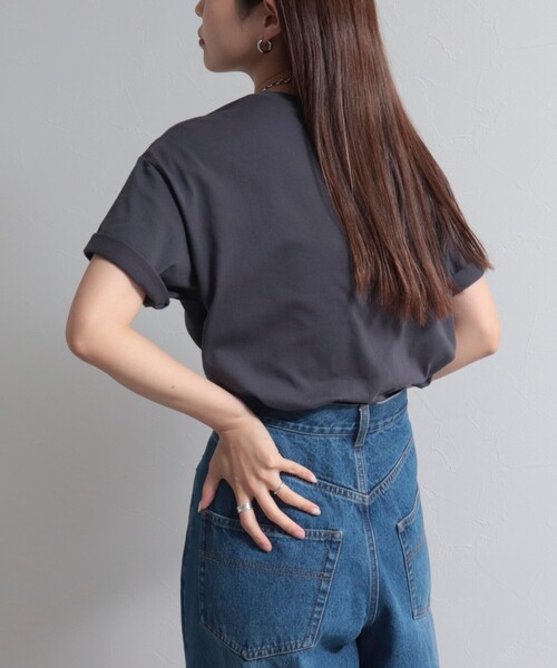 fredy emue（フレディエミュ）の「JOURNEY PHOTO Tシャツ（Tシャツ/カットソー・レディース・チャコールグレー/ベージュ/ライトグレー・38）」の22枚目の写真