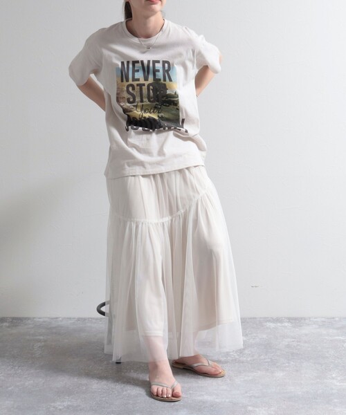 fredy emue（フレディエミュ）の「JOURNEY PHOTO Tシャツ（Tシャツ/カットソー・レディース・チャコールグレー/ベージュ/ライトグレー・38）」の19枚目の写真