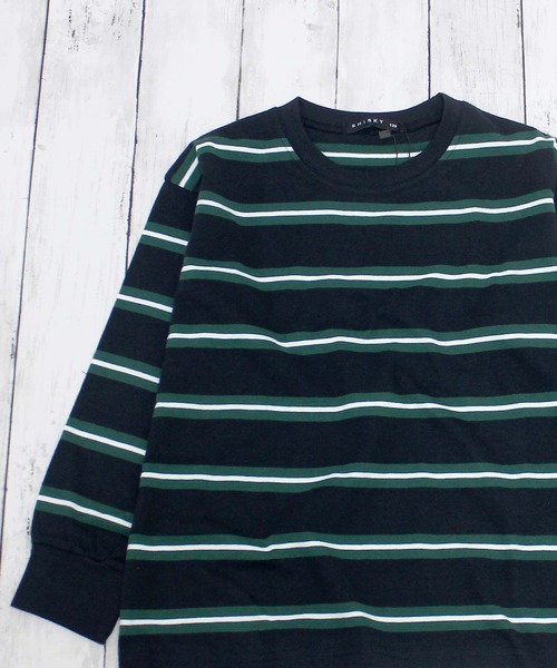 ZI-ON（ジーオン）の「ボーダーオーバーサイズロンT（Tシャツ/カットソー・キッズ・ダークグリーン/オフホワイト/ベージュ/チャコールグレー/ネイビー/ブラック/グレー系その他/ブラック系その他/グリーン系その他/ホワイト系その他/ベージュ系その他/パープル系その他・130cm/150cm/140cm/160cm/120cm/110cm）」の17枚目の写真
