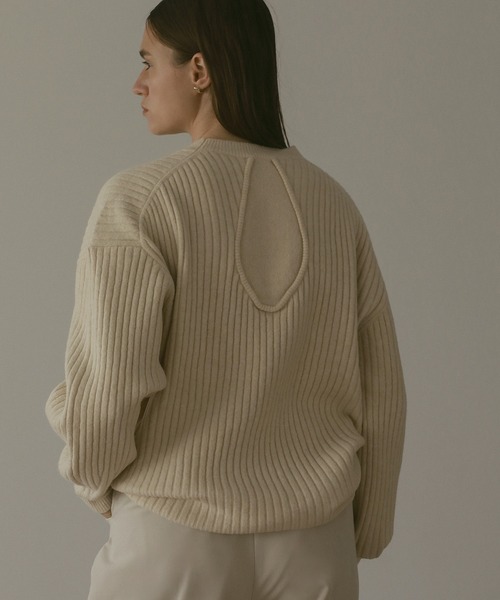 MANOF(マノフ)の「DROP DESIGN KNIT TOPS(ニット/セーター・レディース・ホワイト/グリーン/ブラック・S/M)」の9枚目の写真