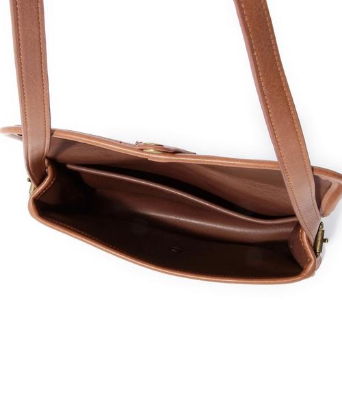 coen(コーエン)の「フェイクレザーショルダーバッグ15FW(ショルダーバッグ・レディース・ブラック/ブラウン/ダークグリーン・FREE)」の6枚目の写真