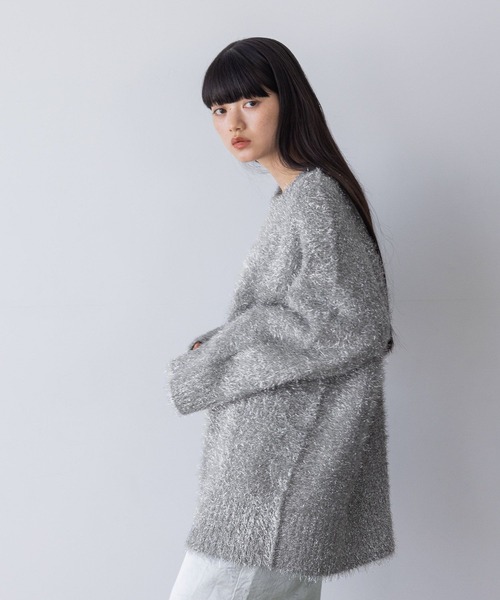 yuw(ユウ)の「ラメフェザーニットプルオーバー 986973(ニット/セーター・レディース・シルバー/ブルー/レッド・FREE)」の8枚目の写真