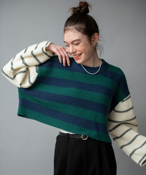 COMMRE（コムル）の「配色切り替えボーダーショートニットプルオーバー（ニット/セーター・レディース・グリーン/ブルー/レッド・FREE）」の6枚目の写真