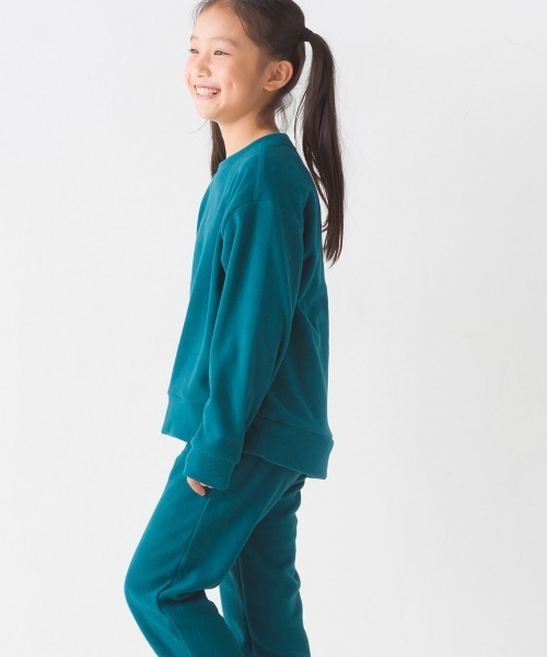 OMNES（オムネス）の「キッズふわ軽静電気防止マイクロフリーストレーナー長袖（スウェット・キッズ・グリーン/パープル/チャコールグレー・140/130/100/110/120）」の14枚目の写真