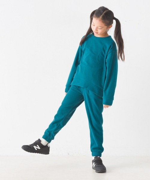 OMNES（オムネス）の「キッズふわ軽静電気防止マイクロフリーストレーナー長袖（スウェット・キッズ・グリーン/パープル/チャコールグレー・140/130/100/110/120）」の16枚目の写真