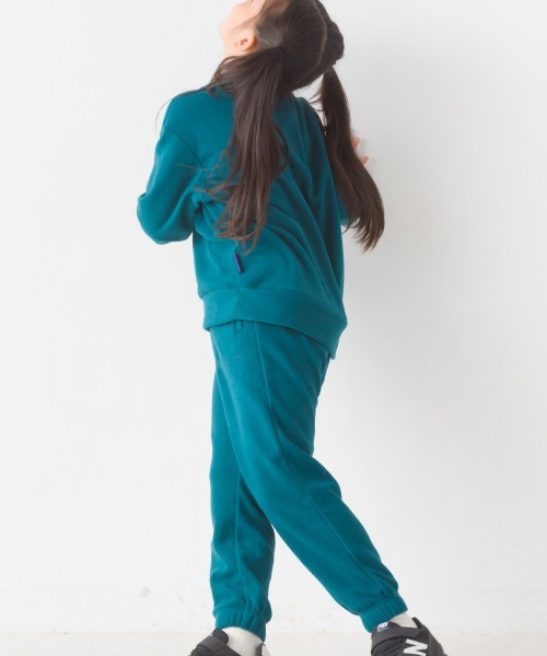 OMNES（オムネス）の「キッズふわ軽静電気防止マイクロフリーストレーナー長袖（スウェット・キッズ・グリーン/パープル/チャコールグレー・140/130/100/110/120）」の17枚目の写真