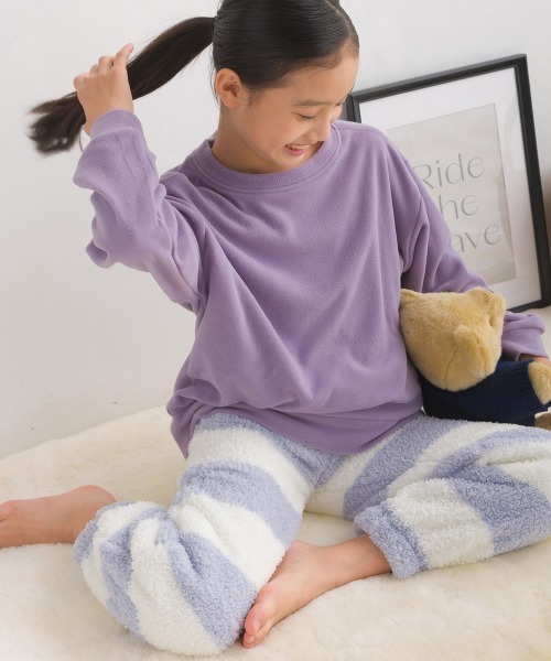 OMNES（オムネス）の「キッズふわ軽静電気防止マイクロフリーストレーナー長袖（スウェット・キッズ・グリーン/パープル/チャコールグレー・140/130/100/110/120）」の21枚目の写真