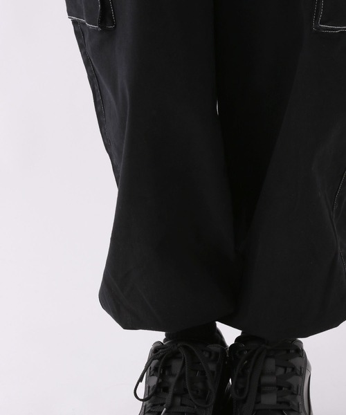 repipi armario（レピピ アルマリオ）の「ワイドストレッチカーゴパンツ（カーゴパンツ・キッズ・ブラック/ブラック系その他/グレー/ホワイト/ブルー・LARGE/MEDIUM/SMALL）」の17枚目の写真