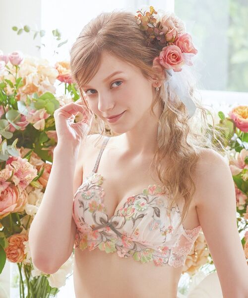 【限定セール】リサマリ ブラジャー&ショーツセット C70 限定セール】リサマリ ブラジャー&ショーツセット C70