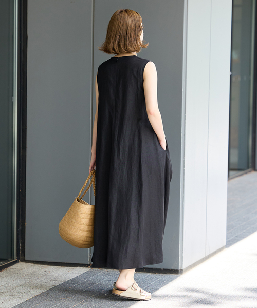 B.C STOCK（ベーセーストック）の「リネンレーヨンスリーブレスワンピース（ワンピース・レディース・ブラック/ブルー/レッド/ダークブルー・FREE）」の8枚目の写真