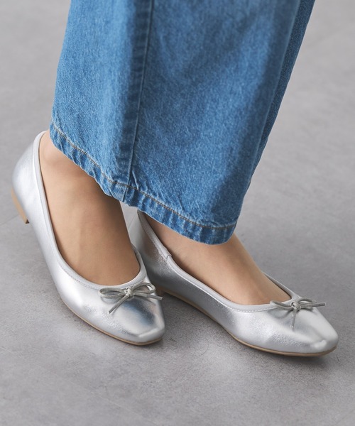 Honeys(ハニーズ)の「【はっ水】はっ水バレエシューズ(バレエシューズ・レディース・ゴールド/ブラック系その他/ブラック/ボルドー/シルバー/ダークブラウン・22.5/23.0/23.5/24.0/24.5/25.0)」の5枚目の写真