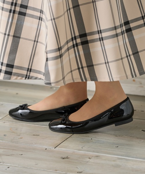 Honeys(ハニーズ)の「【はっ水】はっ水バレエシューズ(バレエシューズ・レディース・ゴールド/ブラック系その他/ブラック/ボルドー/シルバー/ダークブラウン・22.5/23.0/23.5/24.0/24.5/25.0)」の8枚目の写真