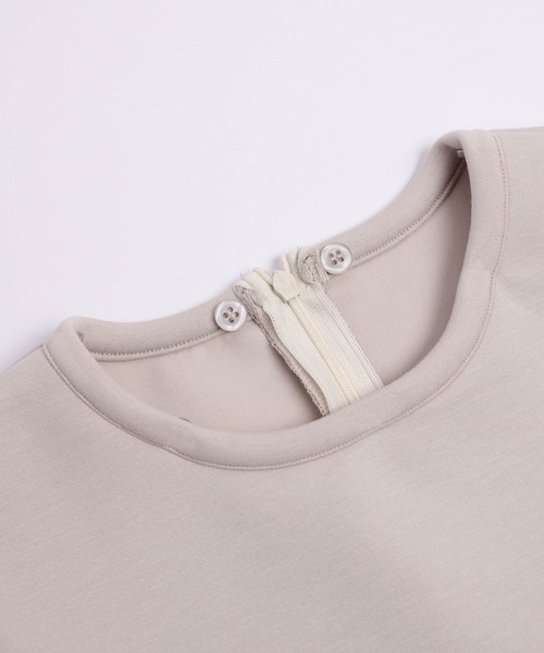 AMELY（エミリー）の「2Wayぺプラムトップス（Tシャツ/カットソー・レディース・ベージュ/ネイビー/グレー/ブラック・フリー）」の8枚目の写真