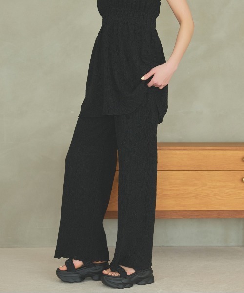 mysty woman(ミスティウーマン)の「ラメプリーツイージーパンツ 113512(その他パンツ・レディース・ブラック/シルバー・FREE)」の2枚目の写真