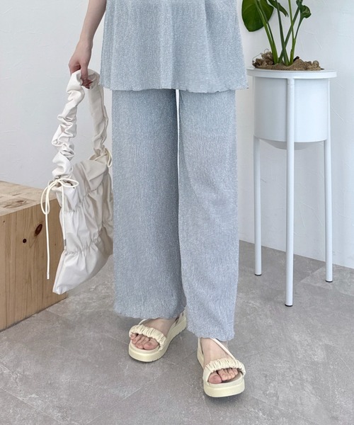 mysty woman(ミスティウーマン)の「ラメプリーツイージーパンツ 113512(その他パンツ・レディース・ブラック/シルバー・FREE)」の17枚目の写真