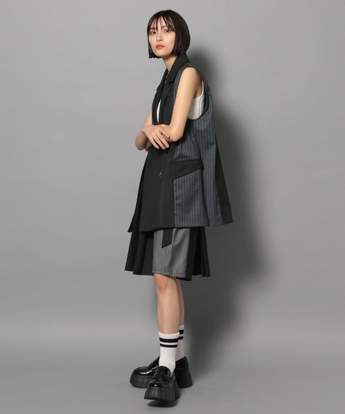 Anui（アニュイ）の「【UNISEX】サイドストライプブレザーベスト（テーラードジャケット・レディース・ブラック/グレー・MEDIUM）」の7枚目の写真