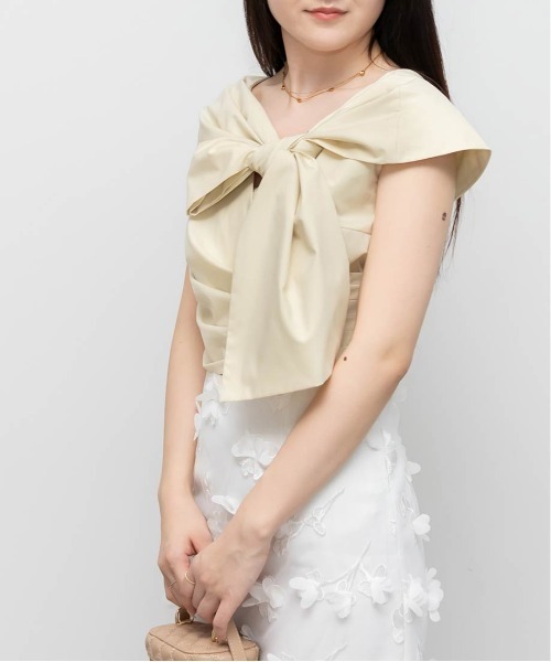 RANDA(ランダ)の「オフショルデザインリボンブラウス(シャツ/ブラウス・レディース・ホワイト/イエロー/ネイビー・0/1)」の11枚目の写真