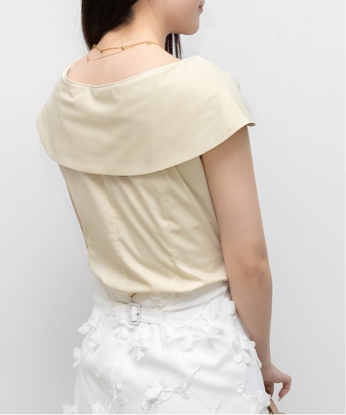 RANDA(ランダ)の「オフショルデザインリボンブラウス(シャツ/ブラウス・レディース・ホワイト/イエロー/ネイビー・0/1)」の12枚目の写真