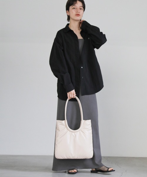 select MOCA（セレクトモカ）の「パテッドループハンドルバッグ（トートバッグ・レディース・ブラック/アイボリー・FREE）」の4枚目の写真