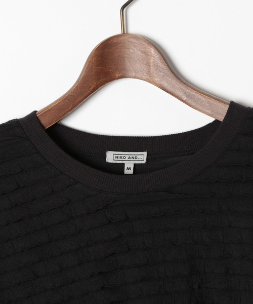 niko and...（ニコアンド）の「[MODE NORM CORE]フリフリルーズ半袖プルオーバー（Tシャツ/カットソー・レディース・ライトグリーン/ブラック/オフホワイト・MEDIUM/LARGE）」の17枚目の写真