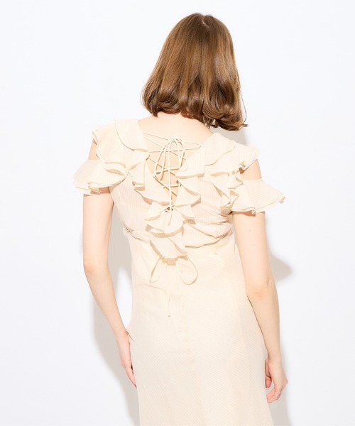 ME COUTURE(ミークチュール)の「ラメストライプカットアウトドレス(ワンピース・レディース・グリーン/アイボリー・0/1)」の6枚目の写真