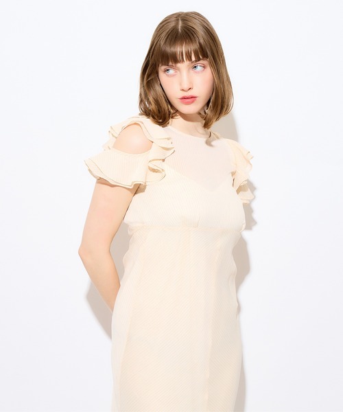 ME COUTURE(ミークチュール)の「ラメストライプカットアウトドレス(ワンピース・レディース・グリーン/アイボリー・0/1)」の5枚目の写真