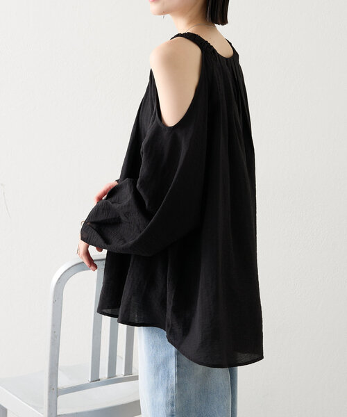 mystic（ミスティック）の「【4色展開】肩開きブラウス（シャツ/ブラウス・レディース・ピンク/ベージュ/ブラック/オフホワイト・FREE）」の14枚目の写真