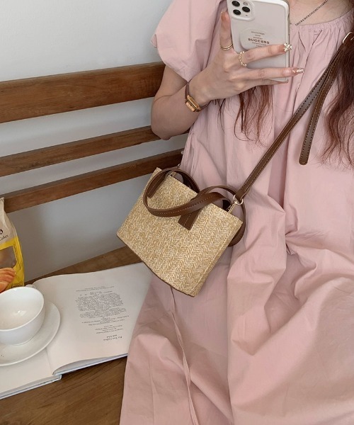 Ritzy(リッツィー)の「2way 配色かごバッグ ショルダーバッグ ハンドバッグ(かごバッグ・レディース・ベージュ/ブラウン/ブラック・FREE)」の2枚目の写真