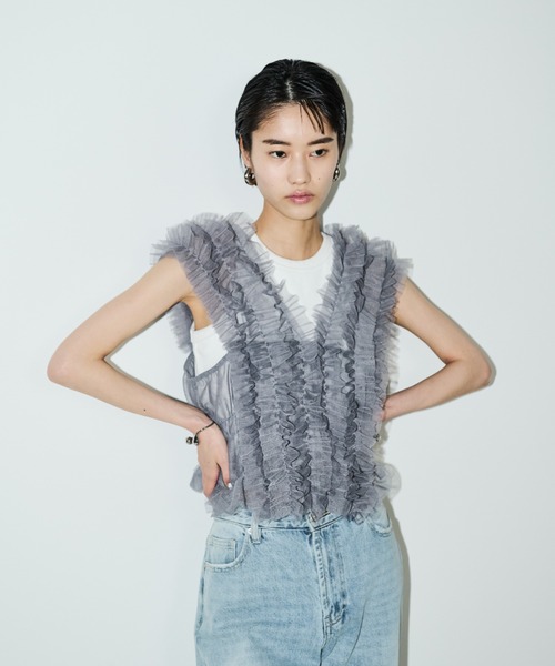 AIC.(エーアイシー)の「2WAYチュールフリルビスチェ(ベスト・レディース・グレー/ブラック・FREE)」の6枚目の写真