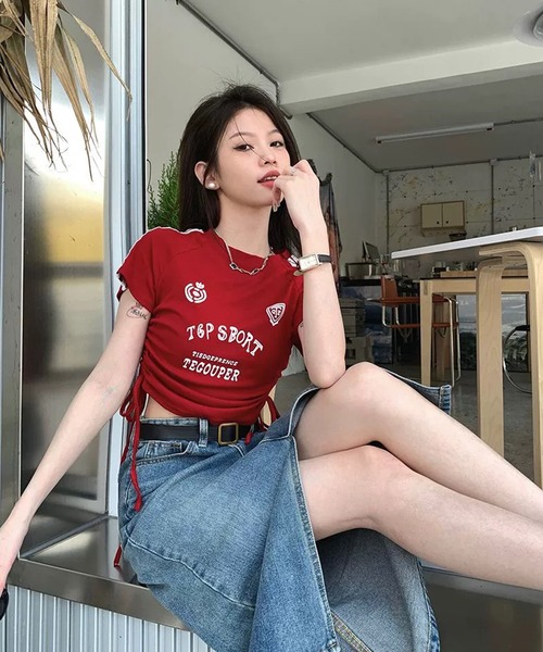 shopnikoniko(ショップニコニコ)の「ゲームTシャツ 半袖 ブロークコア Tシャツ ショート丈 袖ライン スポーツ ユニフォーム ゲームシャツ(Tシャツ/カットソー・レディース・ブラック/レッド・フリー)」の21枚目の写真