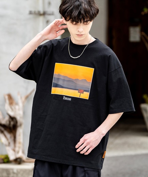 Rocky Monroe(ロッキーモンロー)の「【GO OUT掲載】FOXRUN フォックスラン オーバーサイズプリント半袖Tシャツ(Tシャツ/カットソー・メンズ・ミント/ブラック/ホワイト/ホワイト系/ブラック系/グリーン系/ホワイト系1/ホワイト系2/ブルー/ブラック系2/グリーン系1/ホワイト系3/ブラック系4/ブラック系1/ブラック系3/ホワイト系4/ブルー系/ブルー系1・M/L)」の8枚目の写真