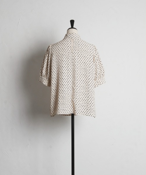 tocco closet(トッコ クローゼット)の「【ZOZO限定】スクエアドット2WAYボウタイブラウス(シャツ/ブラウス・レディース・ブラック/ブラウン/オフホワイト/グリーン・M)」の13枚目の写真