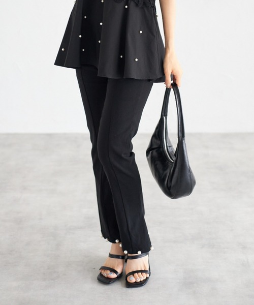 tocco closet(トッコ クローゼット)の「【ZOZO限定】パールヘムデニムパンツ(デニムパンツ・レディース・ブルー/サックスブルー/ブラック・M)」の9枚目の写真