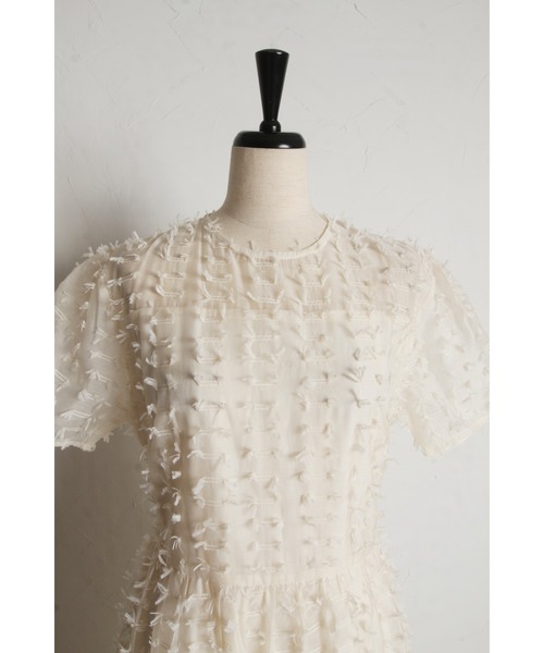 tocco closet（トッコ　クローゼット）の「ウエスト後ろりぼん付きシアーフリンジワンピース（ワンピース・レディース・クリーム/ブラック・M）」の13枚目の写真