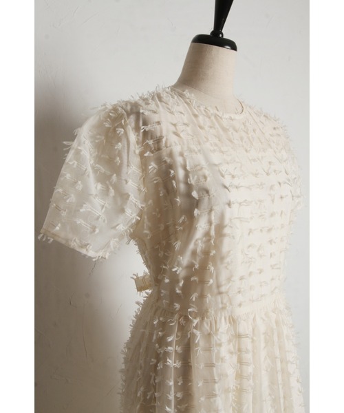 tocco closet（トッコ　クローゼット）の「ウエスト後ろりぼん付きシアーフリンジワンピース（ワンピース・レディース・クリーム/ブラック・M）」の12枚目の写真